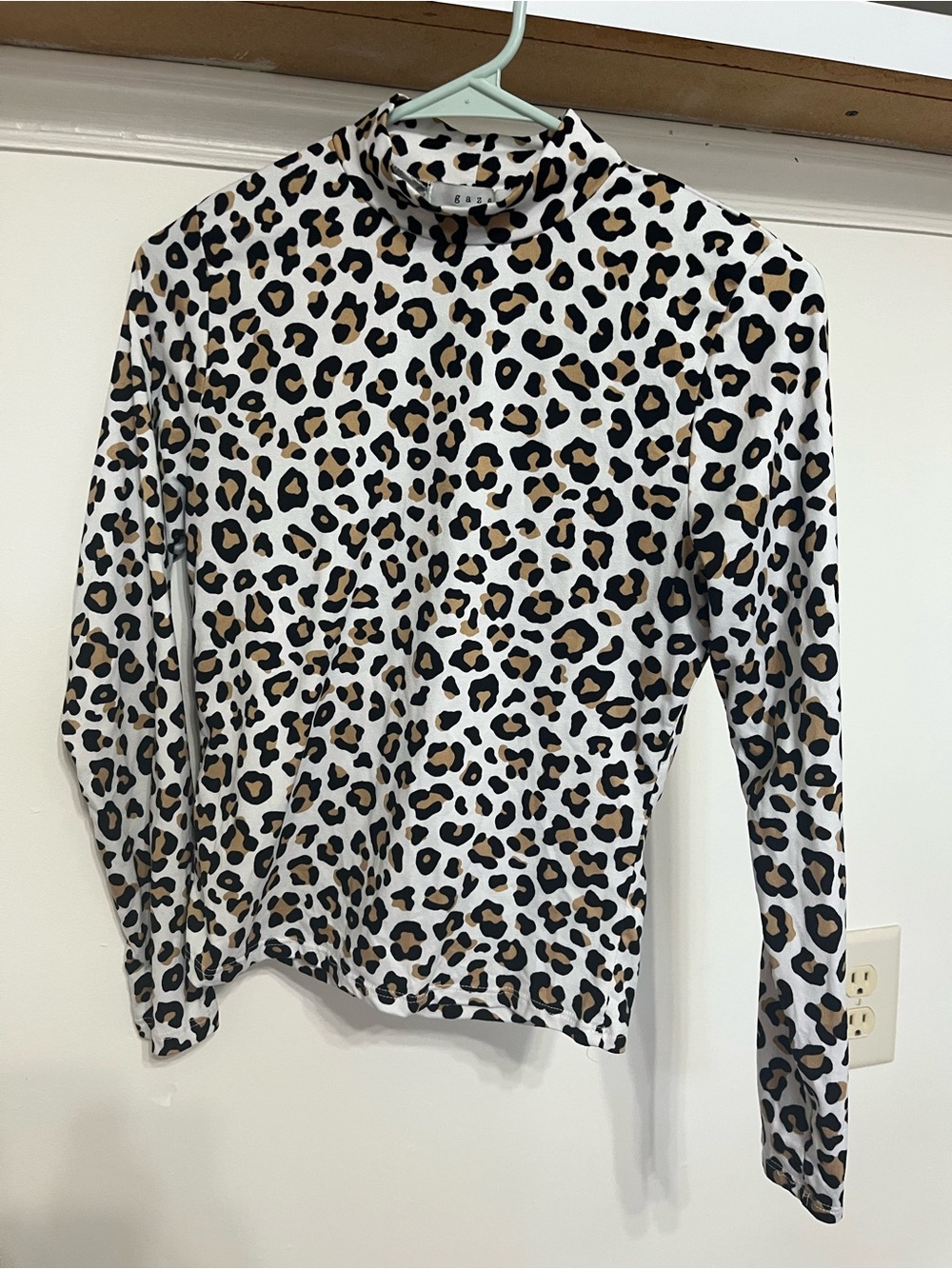 gaze Leopard Print Mock Neck Top - White, Tan, Black